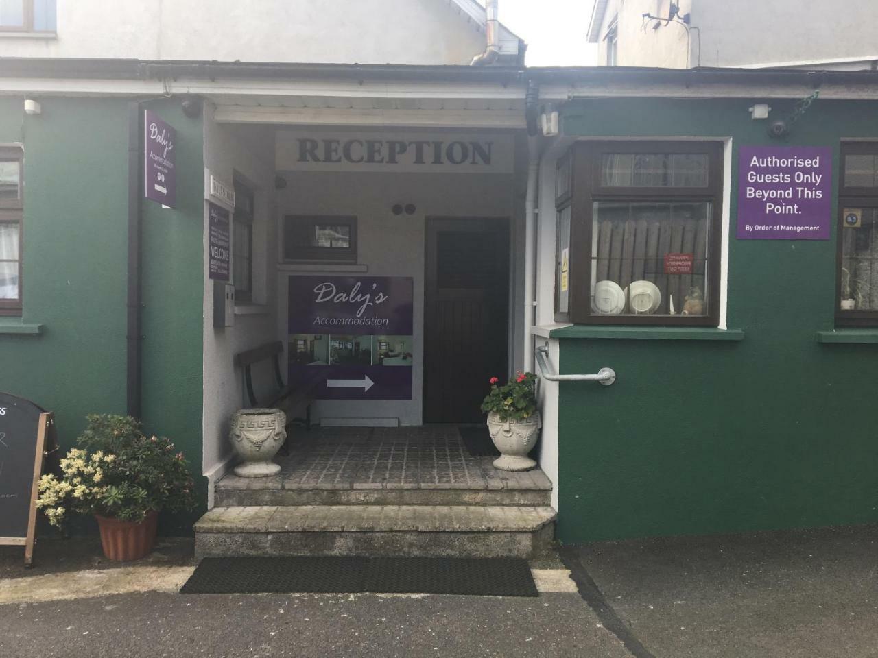 Dalys Accommodation Kilkenny Exterior photo